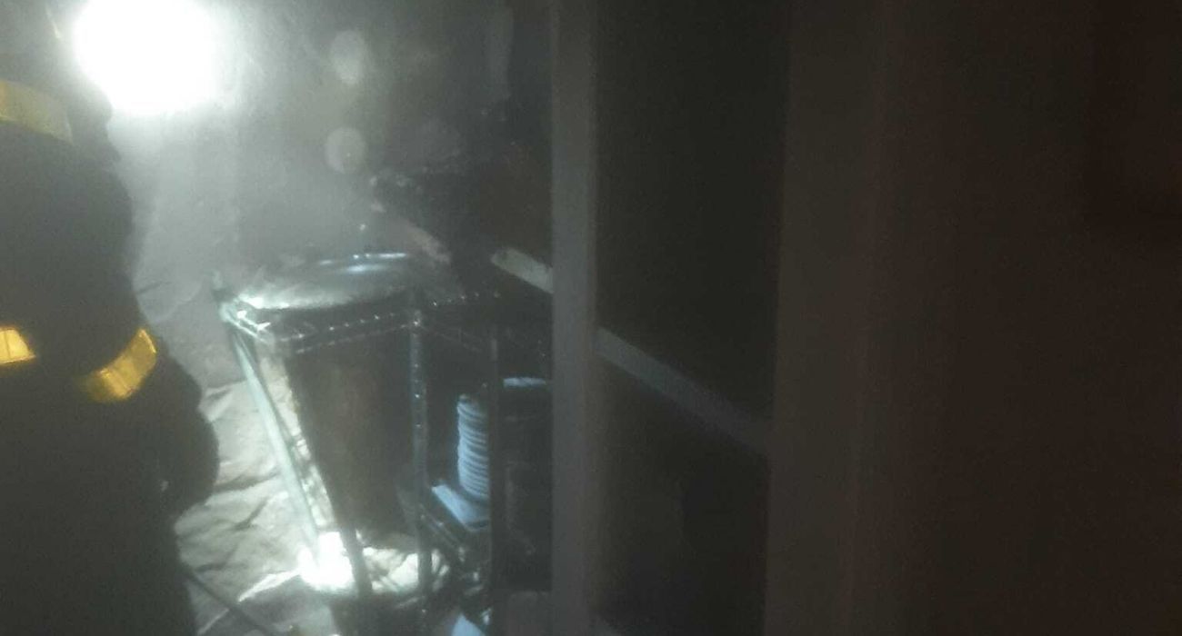 Incendio en un local de la calle Cuatro Juanes.