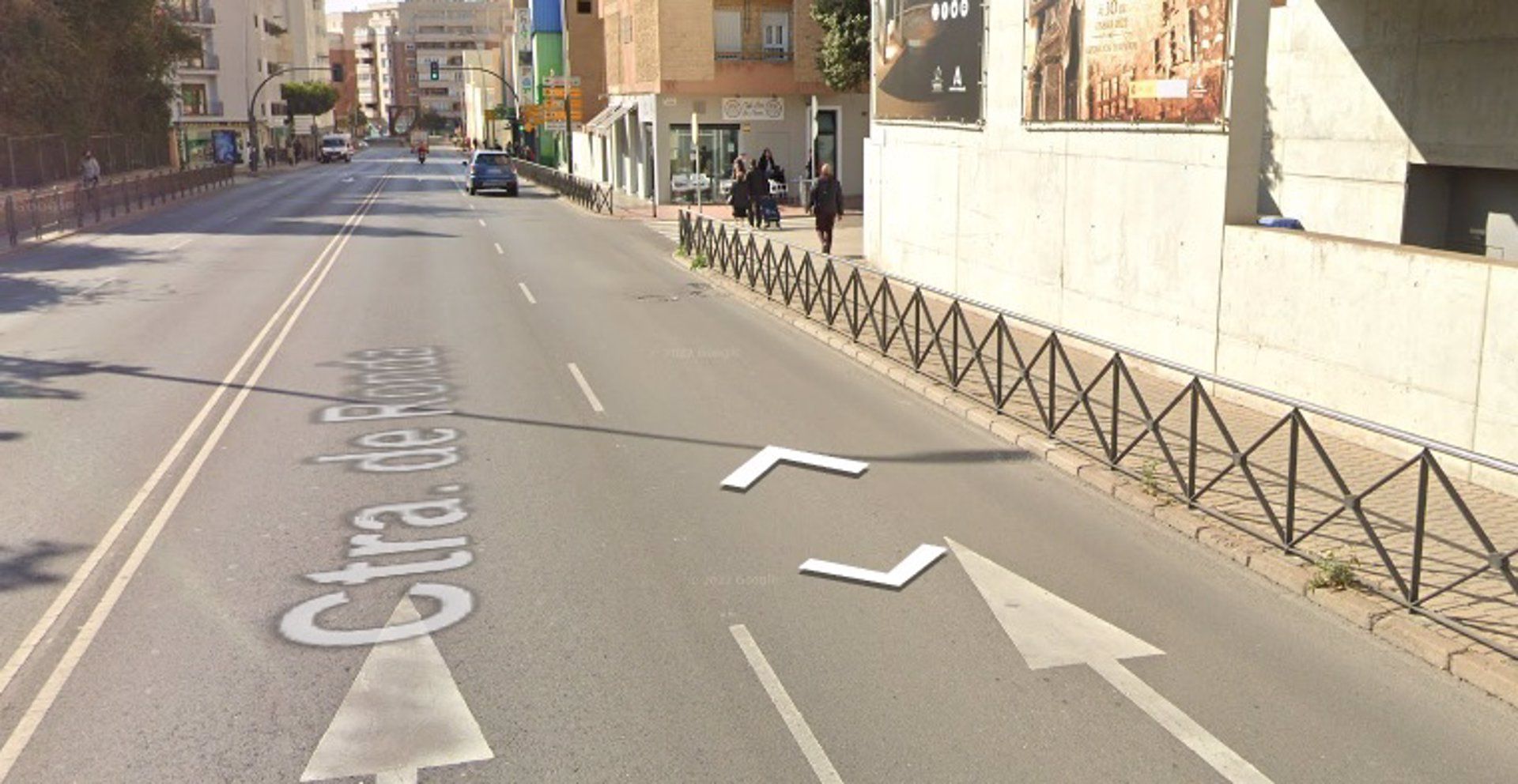 Calle donde ha ocurrido el accidente de tráfico en Almería.