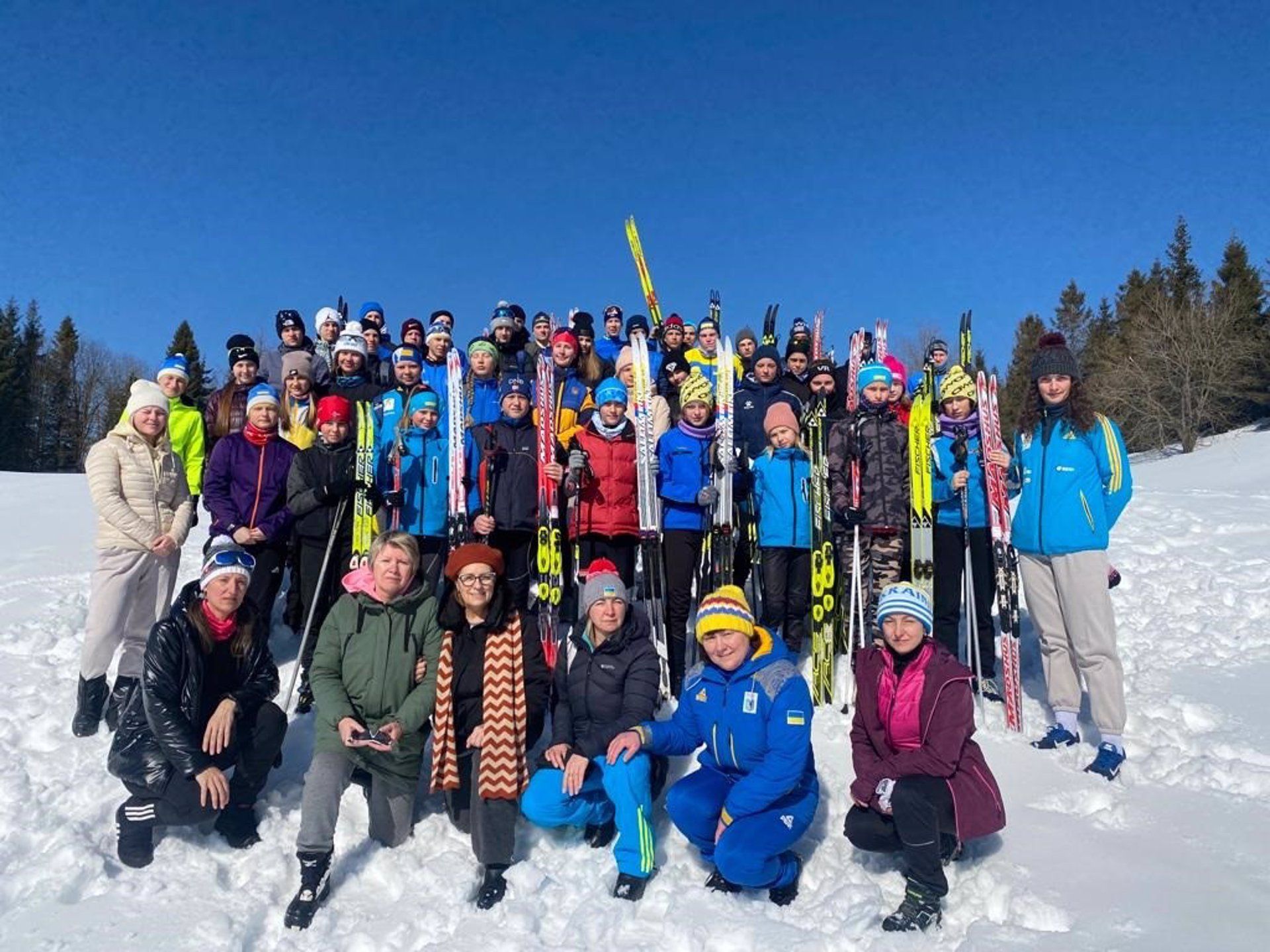 Los niños esquiadores de Ucrania que acogerá Sierra Nevada