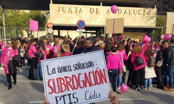 Una concentración de monitoras escolares de Andalucía.