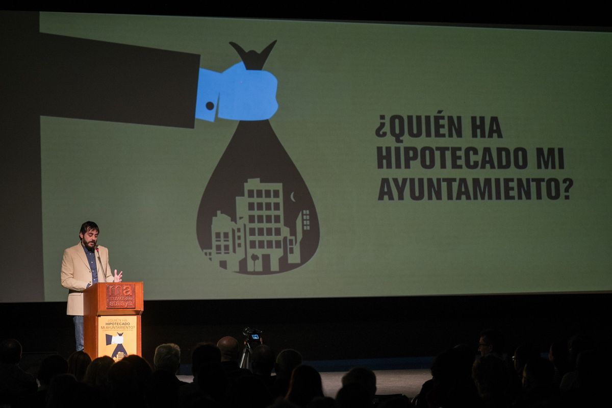 Yago Álvarez durante la presentación. FOTO: MANU GARCÍA.