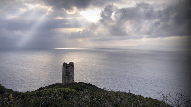Casi 1.000 firmas para salvar la Torre del Fraile, el monumento más antiguo de Algeciras. 