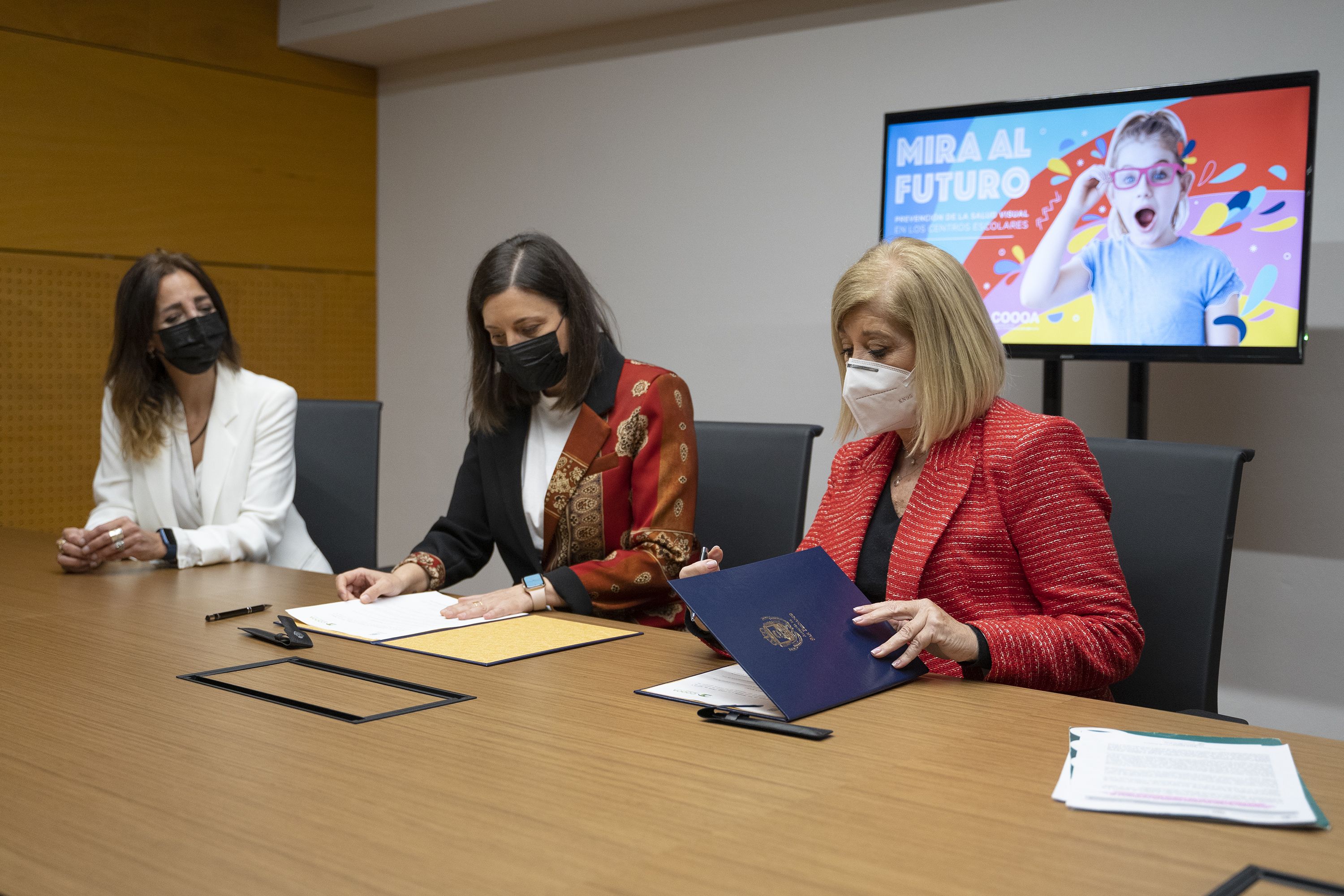 San Fernando apuesta por cuidar a la visión de los más pequeños a través la formación en los colegios