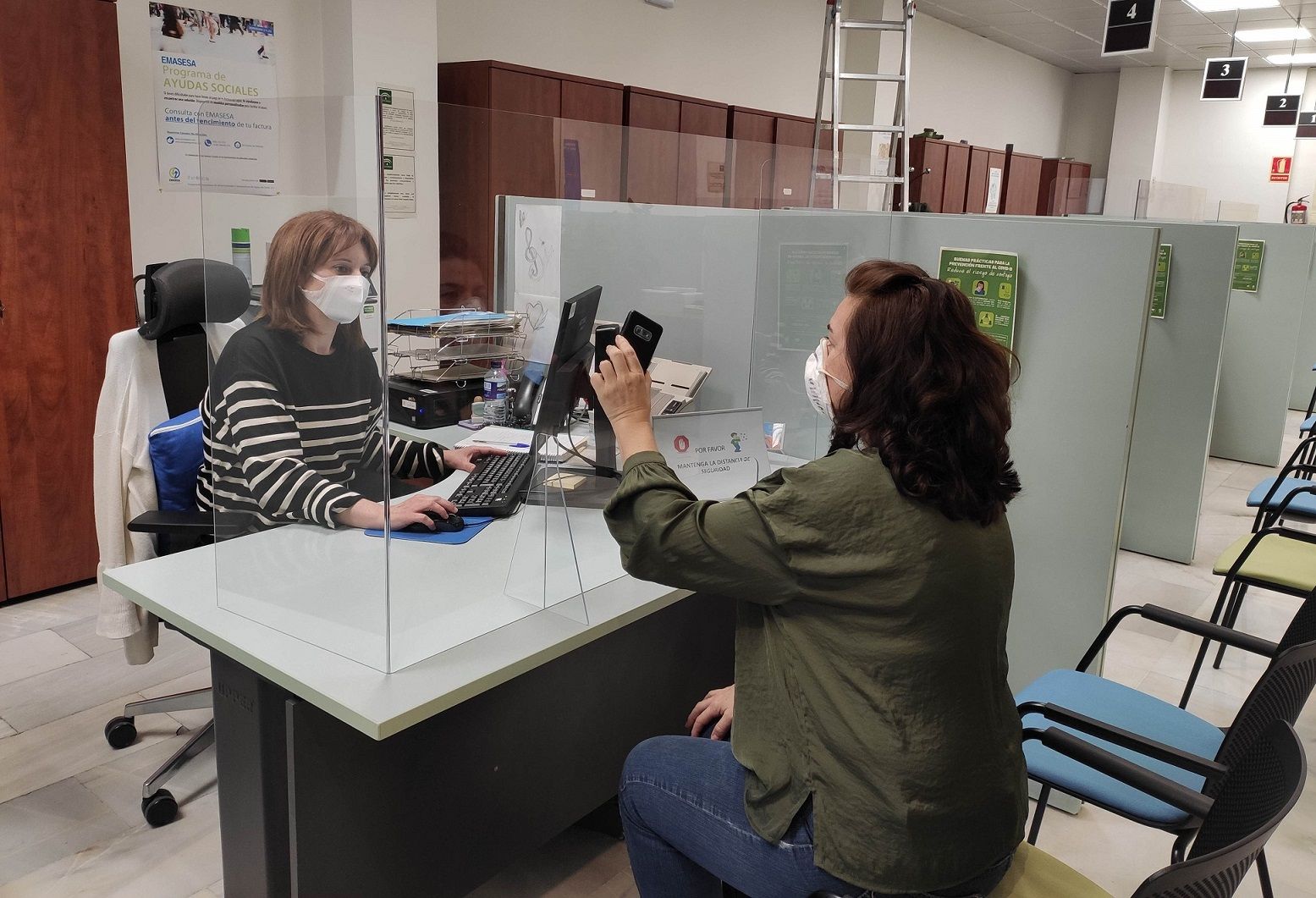 La oficina de la empresa municipal del agua Emasesa en Sevilla