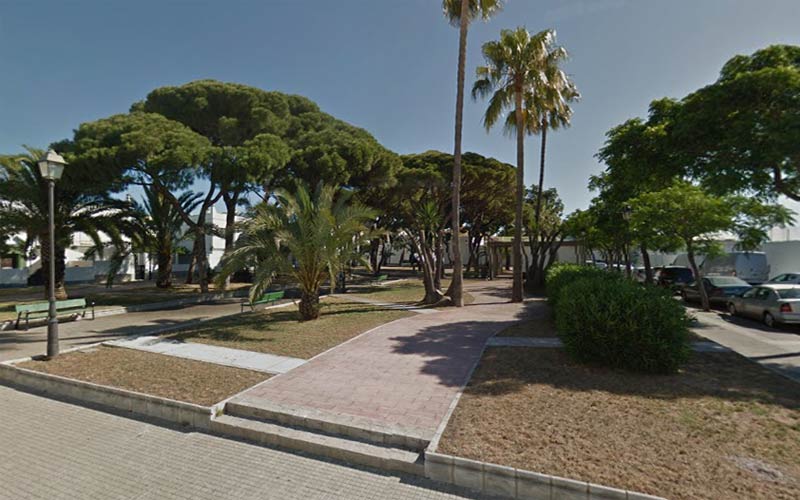 El Ayuntamiento cambia el nombre de la Plaza 14 de abril a la Plaza de la Tradición en El Puerto.