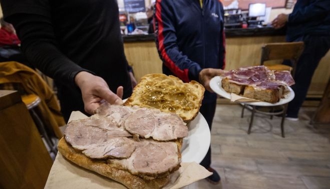 La carné mechá casera de la venta Castora, uno de los atractivos del restaurante