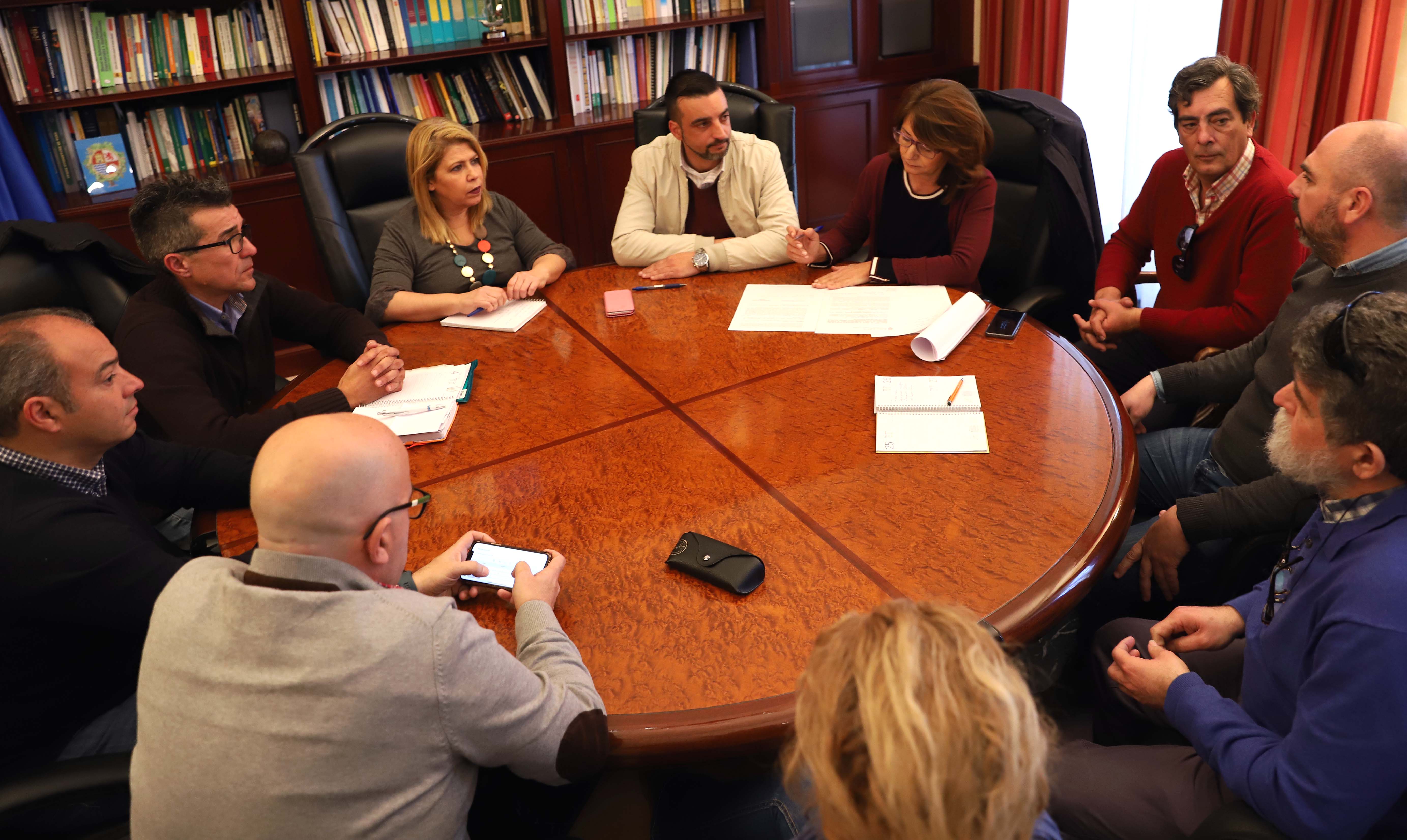Un momento de la reunión celebrada en el Ayuntamiento.