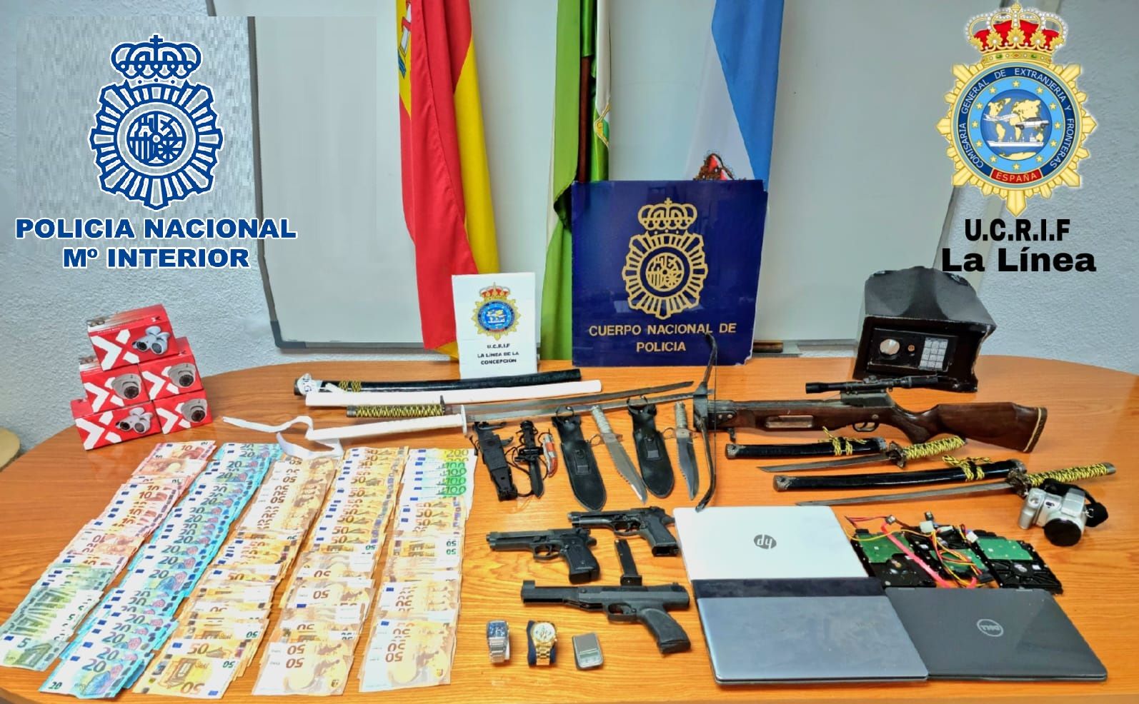 Material incautado en un club nocturno de Chapín denunciado por trata de seres humanos.