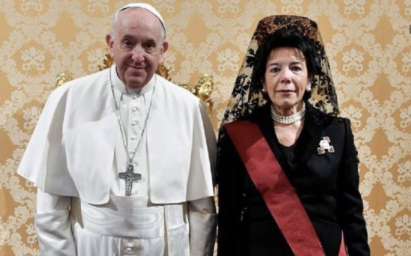 El Papa Francisco e Isabel Celaá, la nueva embajadora de España ante la Santa Sede.