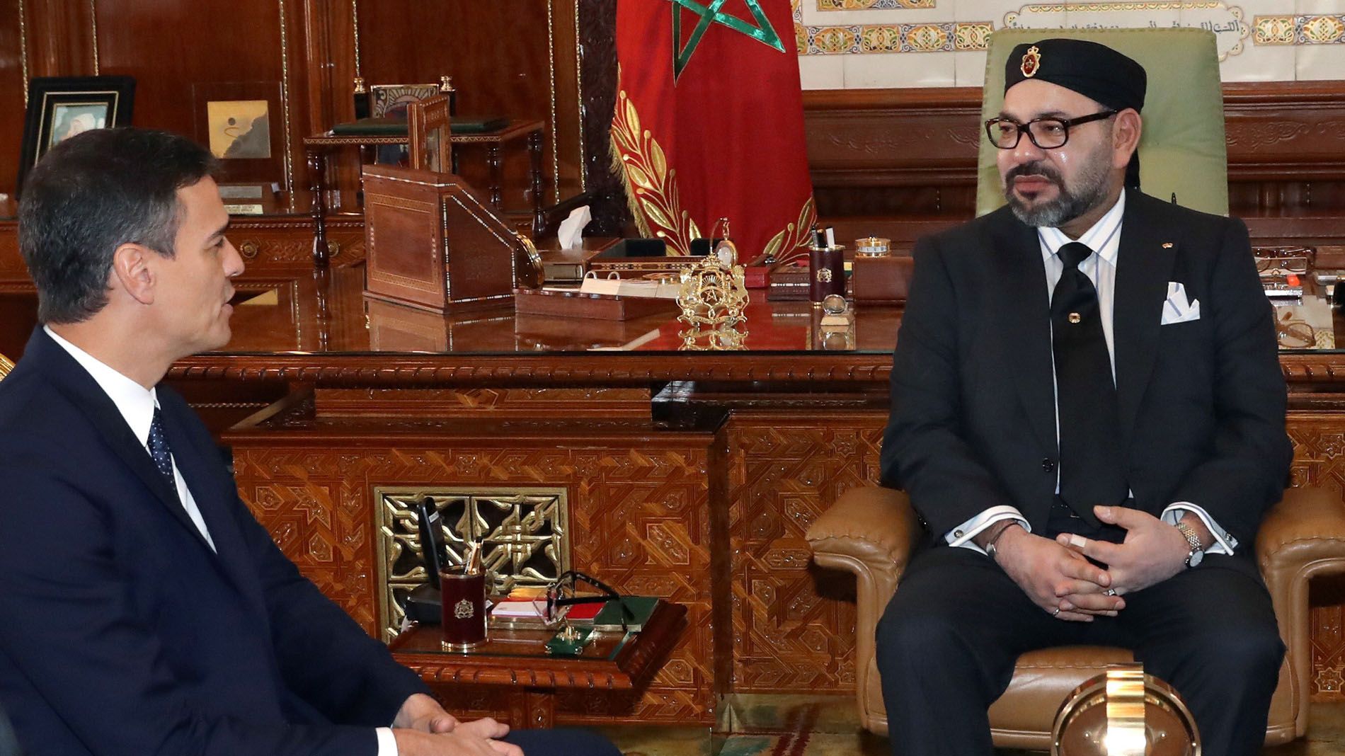 Pedro Sánchez, junto a Mohamed VI, rey de Marruecos, en una reunión el pasado año.