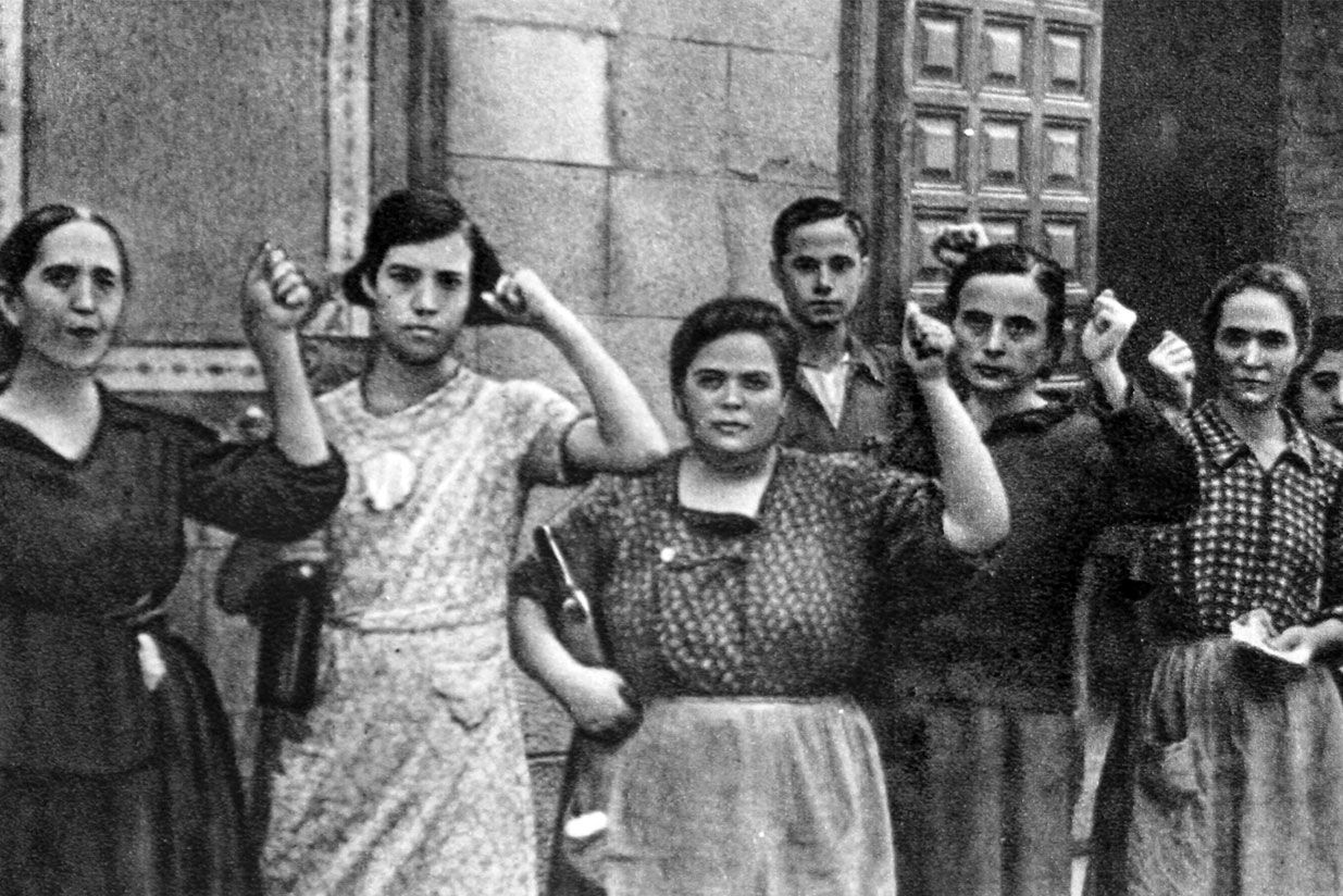 Yosi Campos y la Unión Republicana Femenina de Cádiz. Mujeres trabajadoras en apoyo al Frente Popular. Toledo, 1936. Fotografía: Kolzov. (Deutsches Bundesarchiv)
