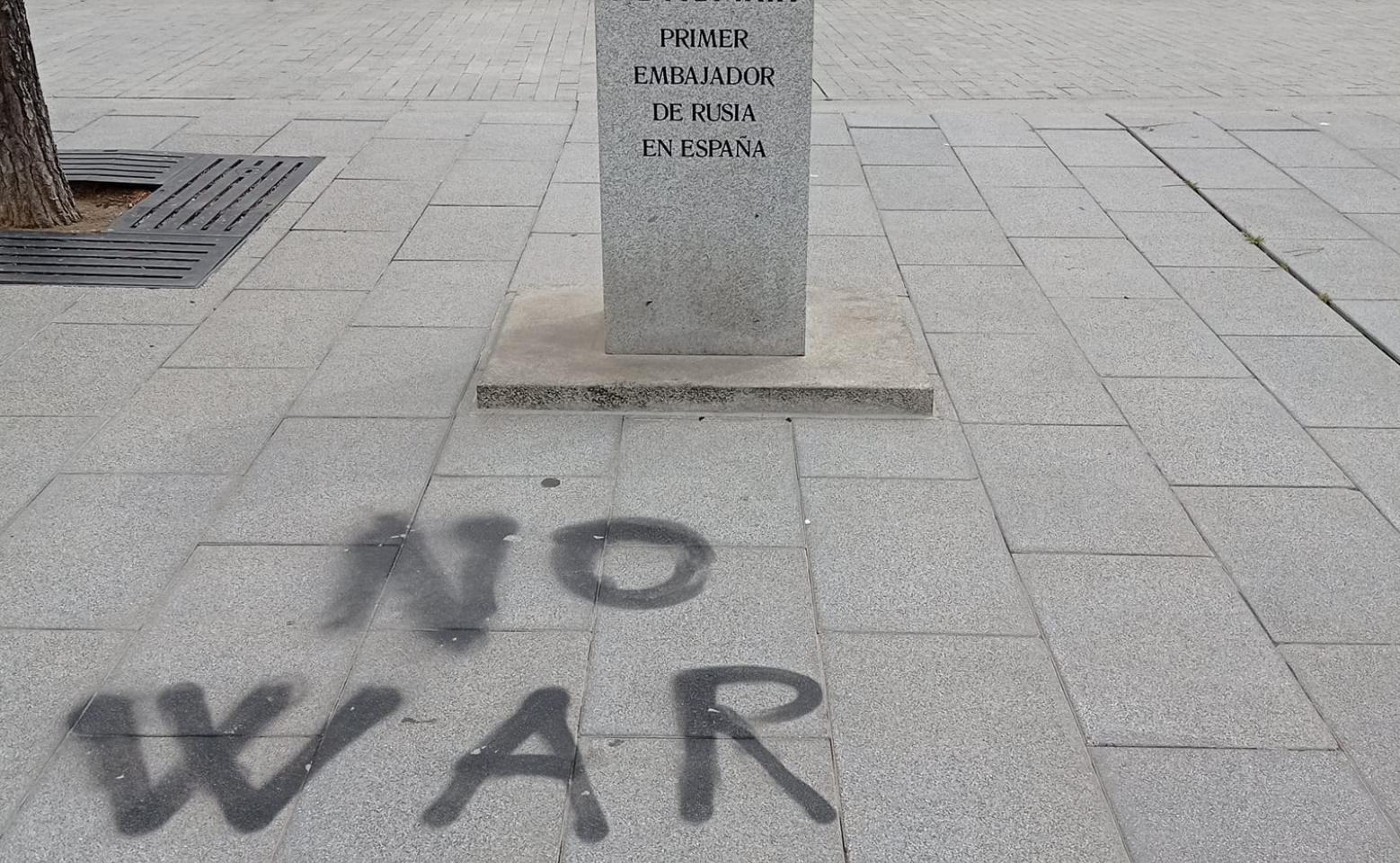 Vandalismo en el busto del primer Embajador ruso en España, Piotr Potiomkin, en El Puerto.