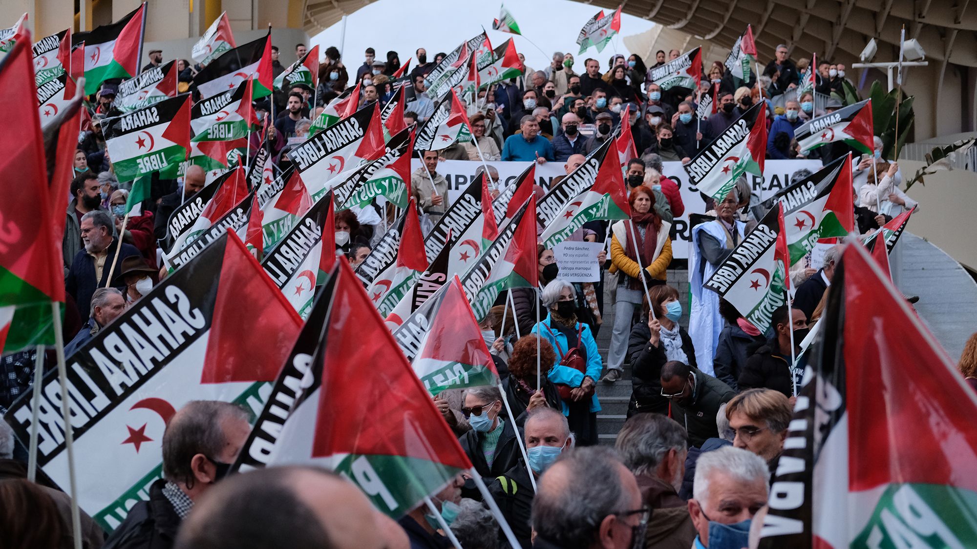 Concentración en solidaridad con el pueblo saharaui en Sevilla.
