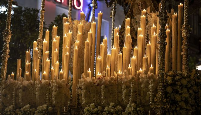  Candelería del paso de palio de La Paz en su Mayor Aflicción.    ESTEBAN