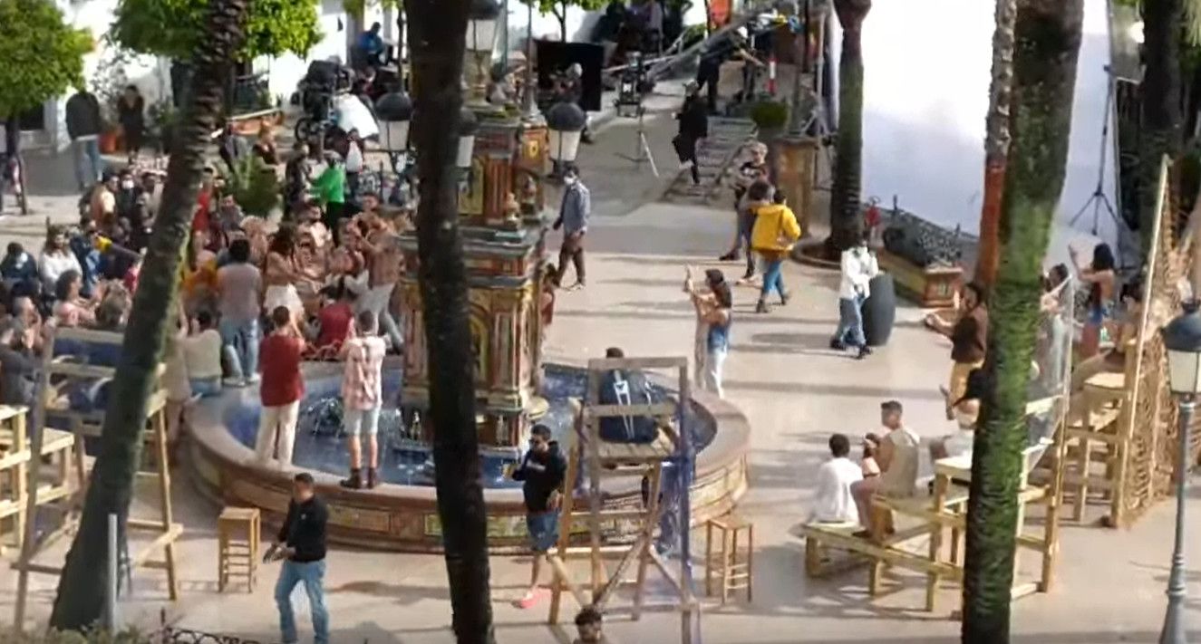 Una superproducción de Bollywood graba en la plaza de España de Vejer y otros municipios de Cádiz.