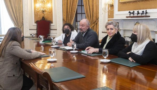 Irene García con Fundación Manolita Chen 01