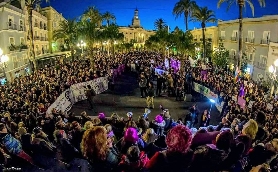 Colectivos feministas denuncian la negativa de la Junta para celebrar un encuentro feminista en Los Toruños. 