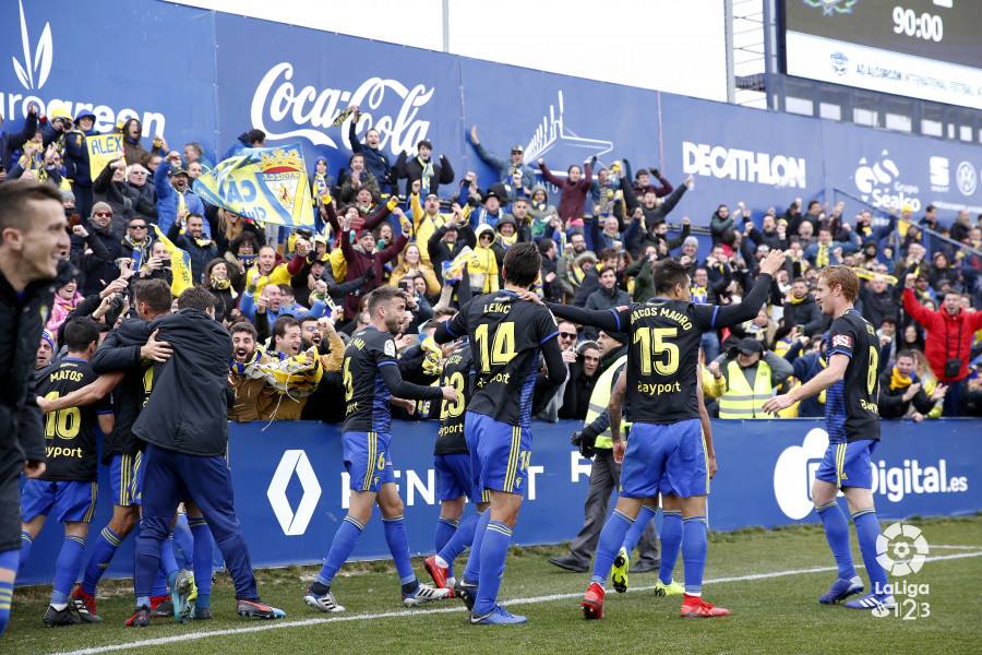 Imagen del triunfo del Cádiz FC frente al AD Alcorcón. FOTO: LA LIGA. 