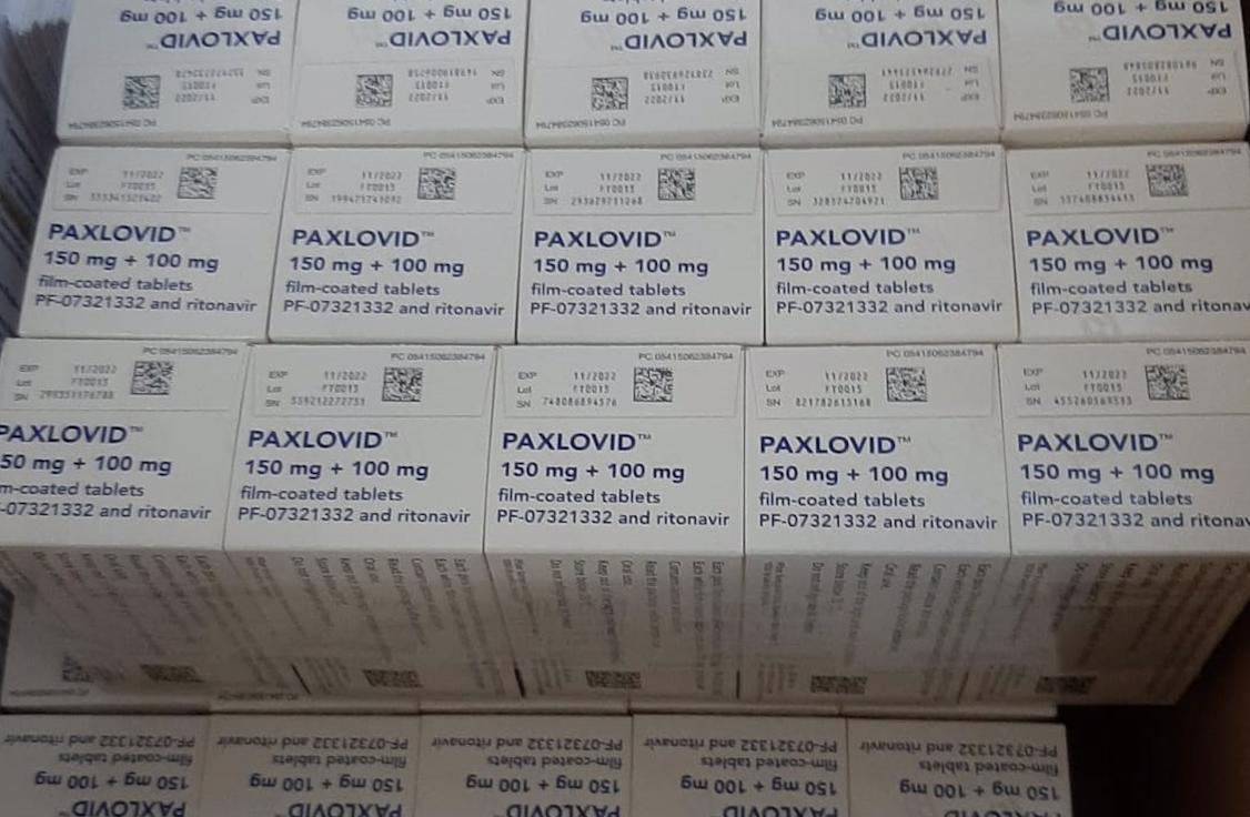 Las pastillas contra el covid, Paxlovid, en farmacias bajo receta médica desde la semana que viene.