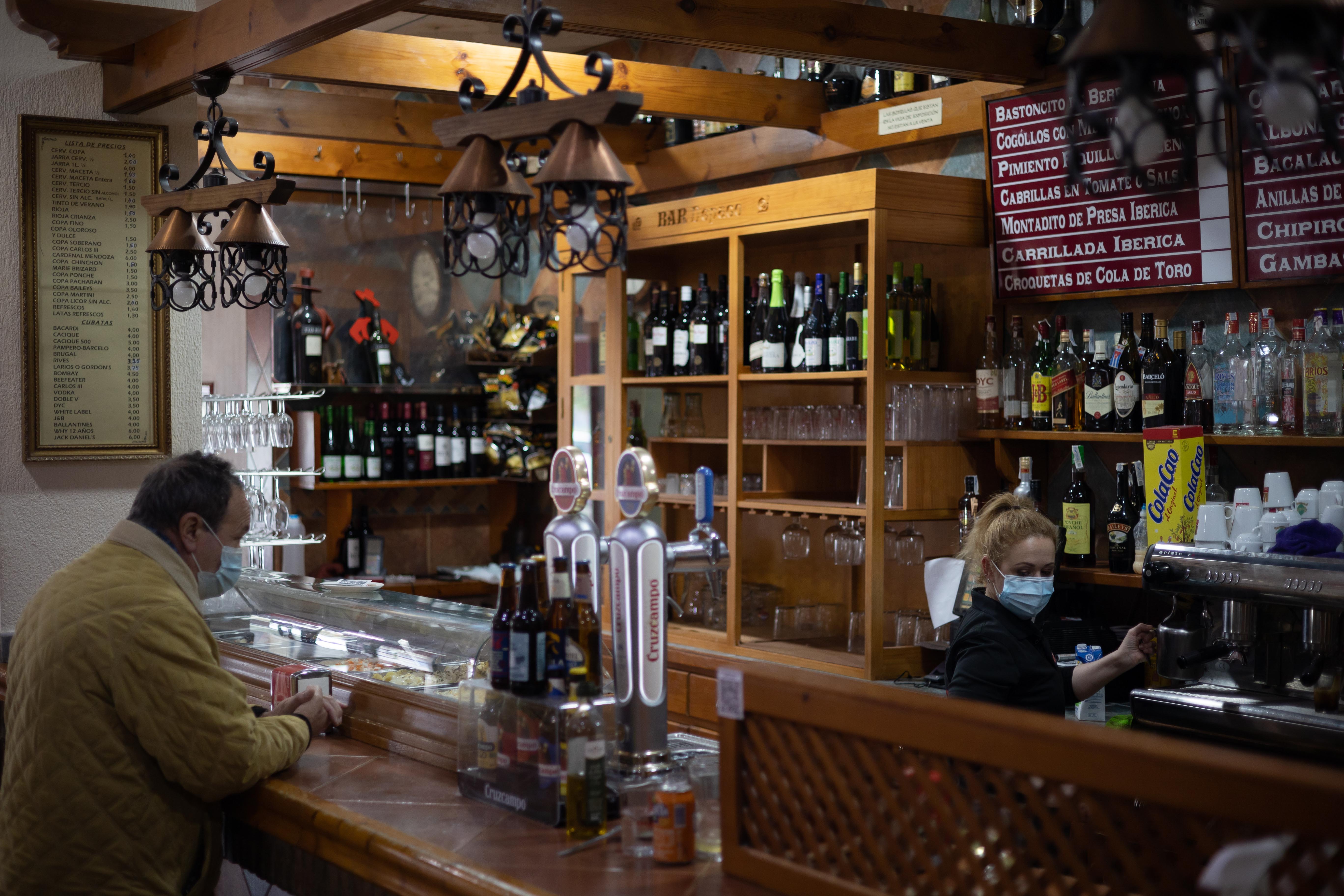 Interior de un negocio hostelero, en una imagen de archivo. Interior de un negocio hostelero, en una imagen de archivo.