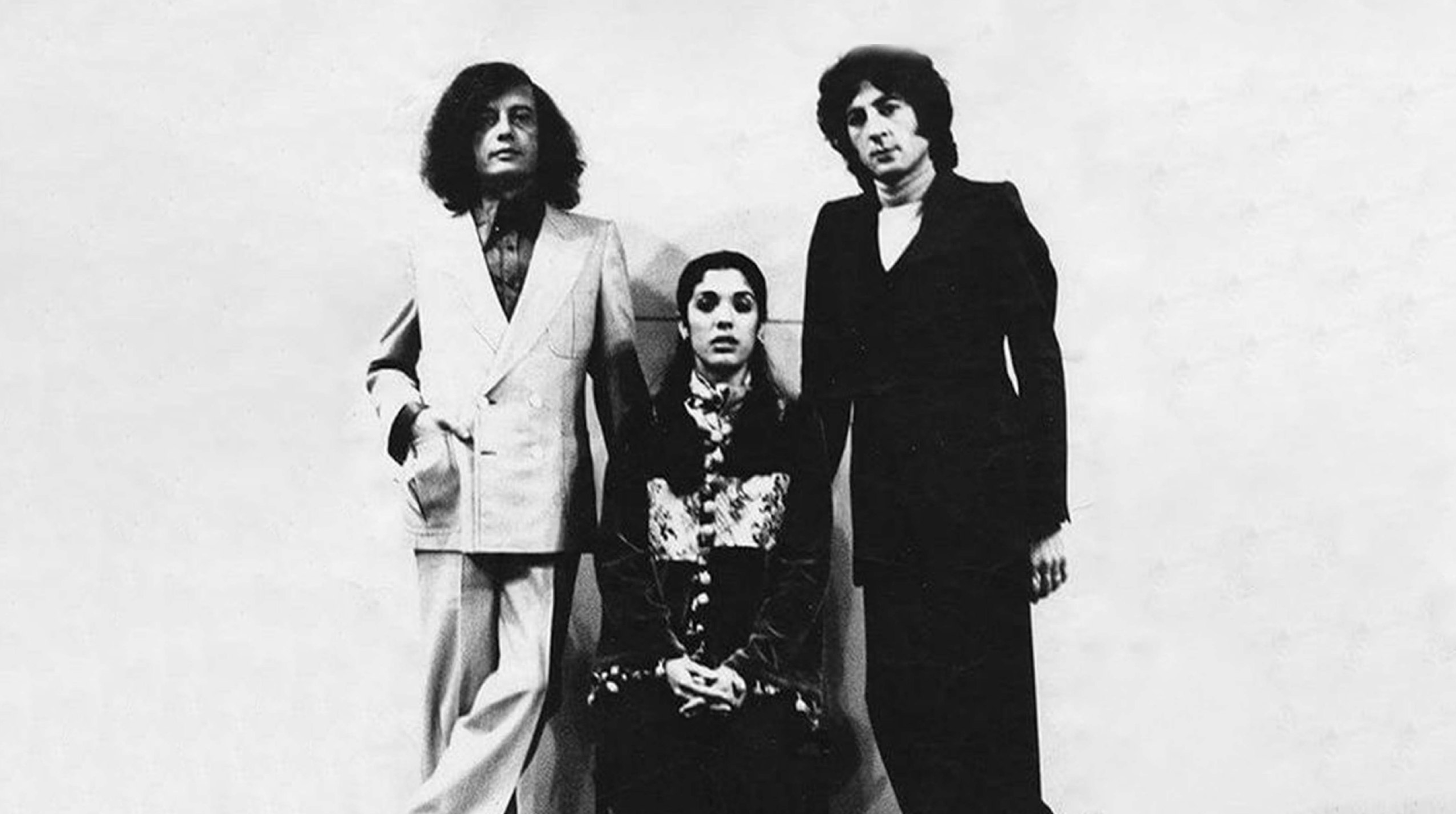 En la imagen, Juan Manuel Flores, Lole Montoya y Manuel Molina. FOTO: Portada de la revista Disco Expres (1974).