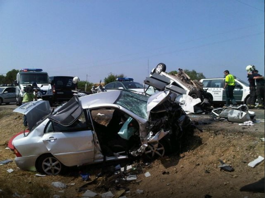 Imagen retrospectiva de un accidente en la Nacional-IV.  FOTO: xyzediciones.com
