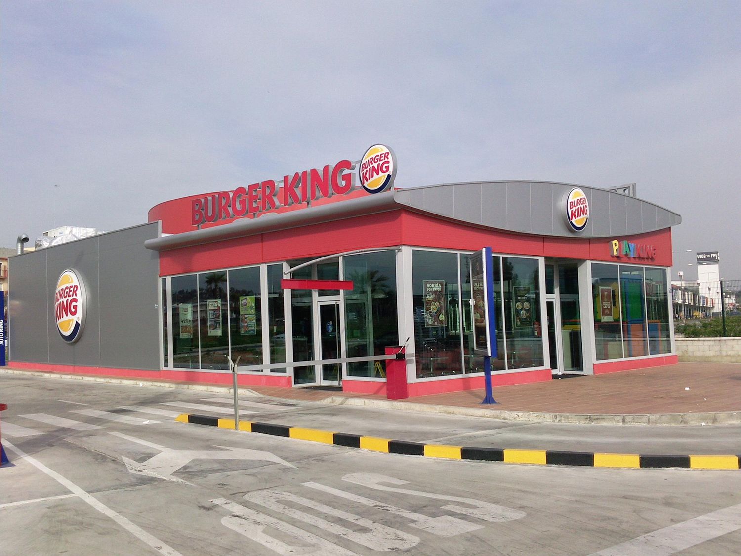 Establecimiento de Burger King en Camas (Sevilla). FOTO: TECNICISER.