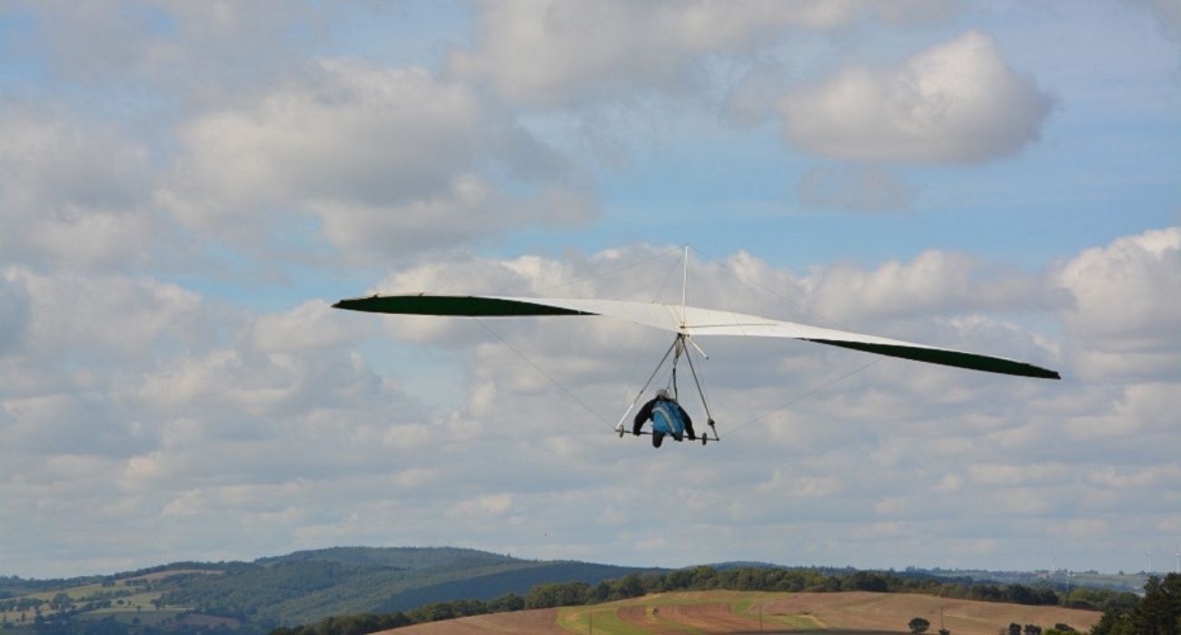 Un hombre en ala delta, en una imagen de archivo.