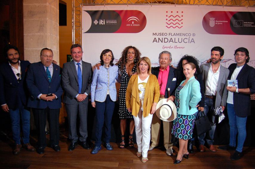 Rosario Flores, Paco Cepero, Manuel 'Morao', Angelita Gómez, Melchora Ortega o Joaquín Grilo, algunos de los artistas que acudieron a la presentación del Museo Flamenco de Andalucía en mayo pasado.
