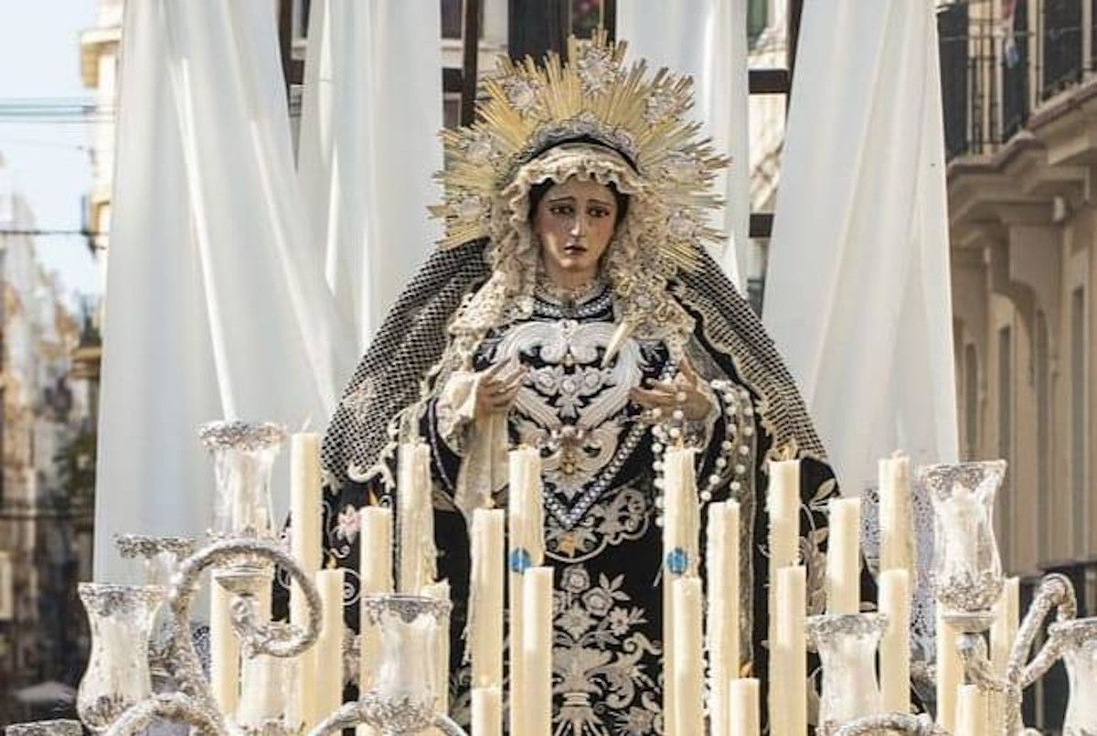 Virgen de la Soledad, procesión que se recoge antes de tiempo en Cádiz.
