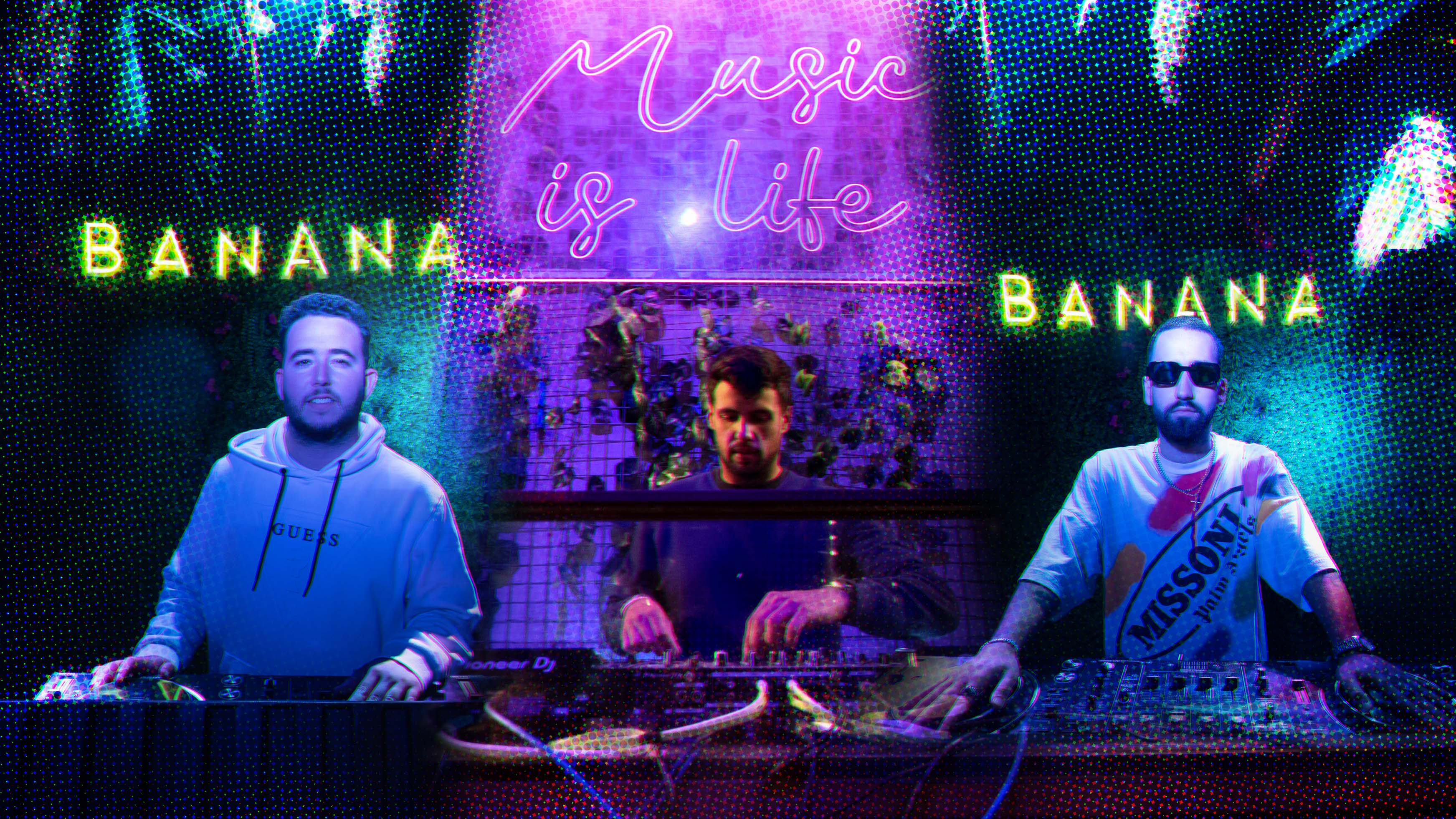Castro, Ale Rodri y Batanero, algunos de los DJ de moda en las discotecas de El Puerto.