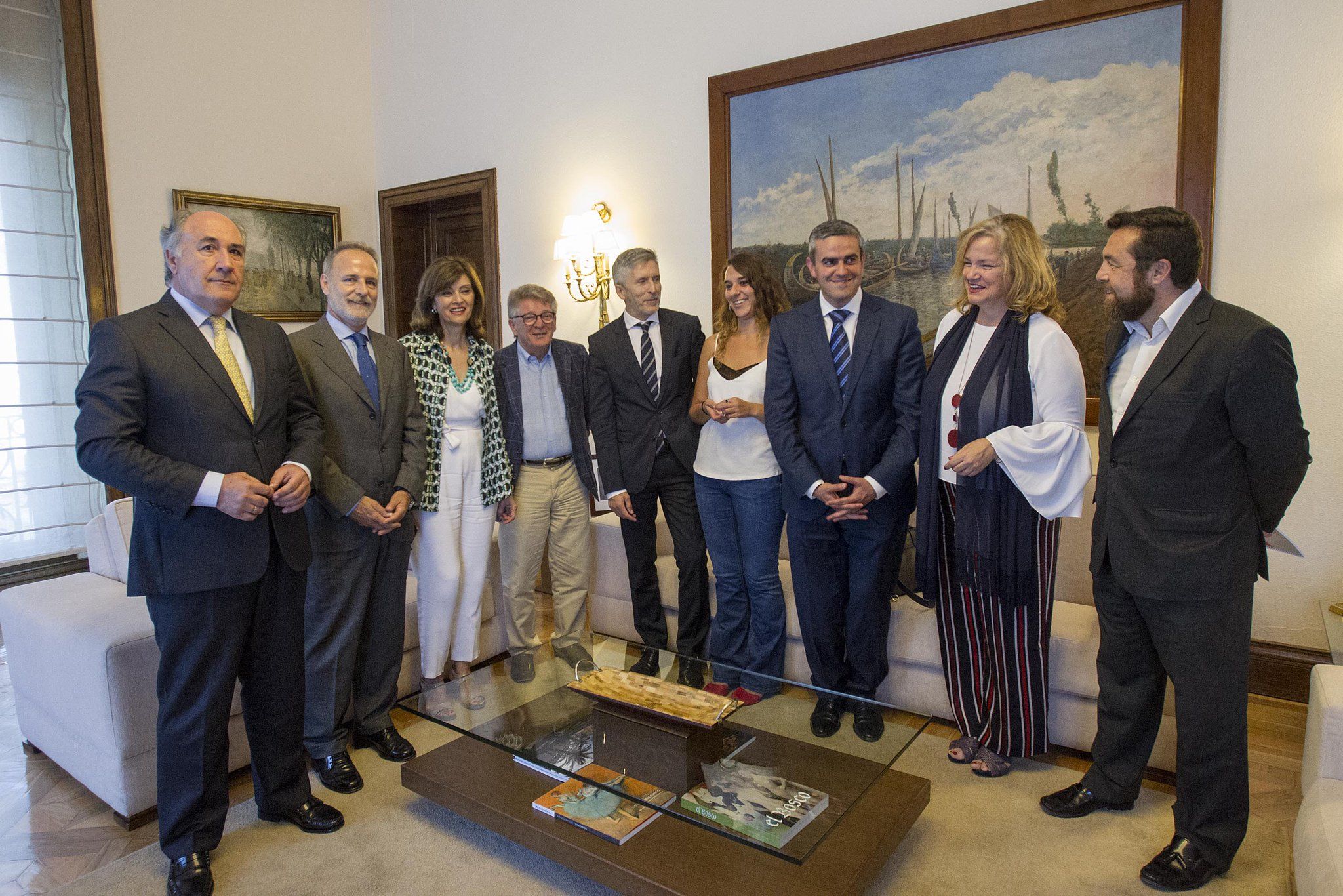 Grande-Marlaska, en julio del año pasado, en una reunión con ex diputados y senadores de Cádiz para hablar de temas de seguridad ciudadana e inmigración. FOTO: MINISTERIO DEL INTERIOR