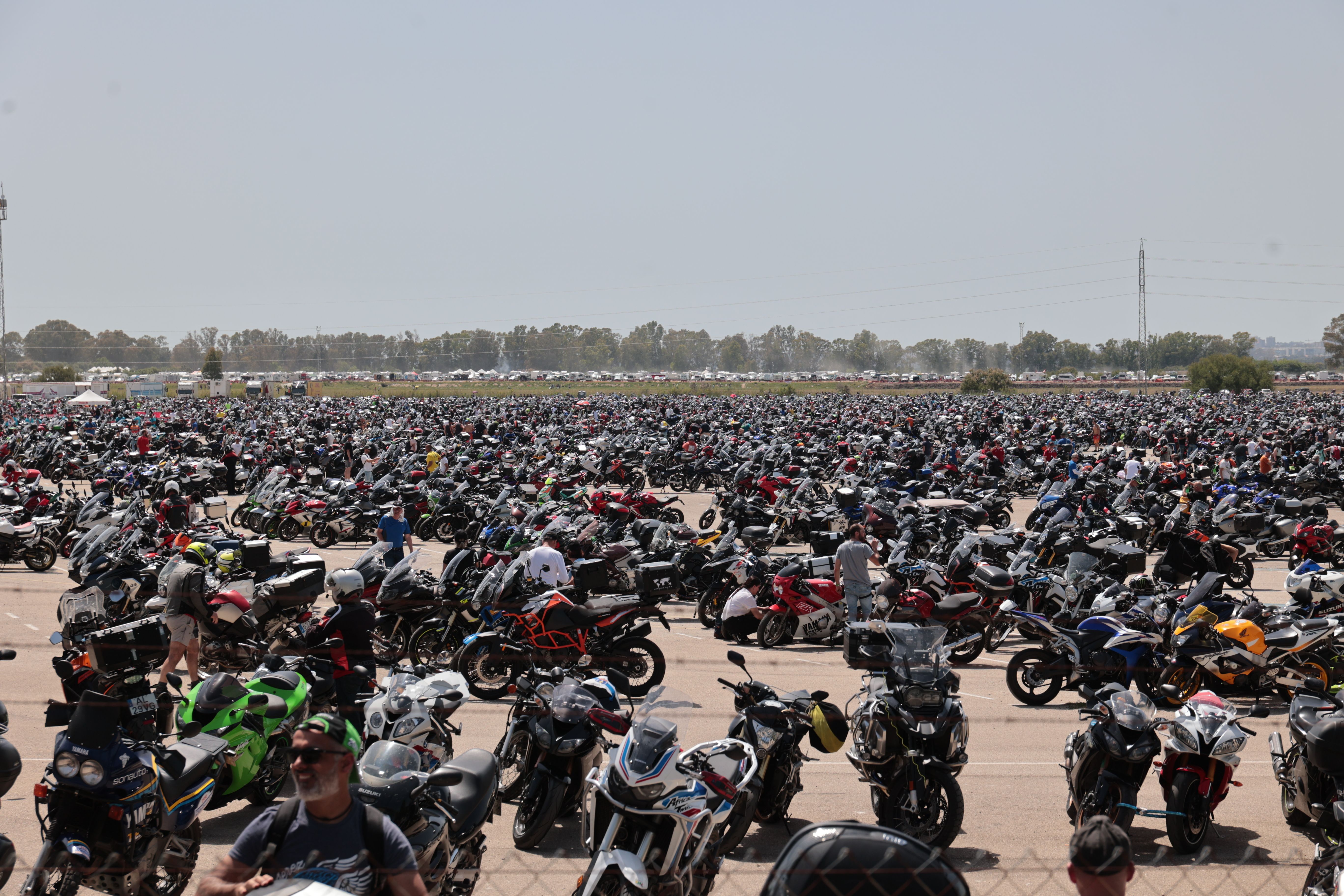 Imagen del parking de motos del Circuito a tope, en una imagen de archivo.
