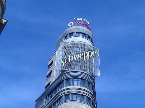 La broma de 'Andalucía Directo' por el Día de la Comunidad de Madrid que arrasa en redes