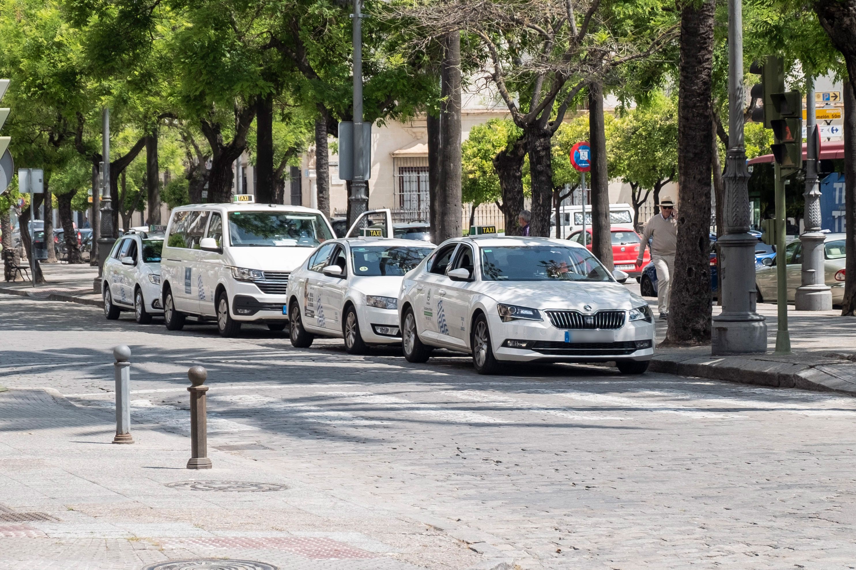 Parada de taxis en Cristina, en Jerez, en una imagen reciente.