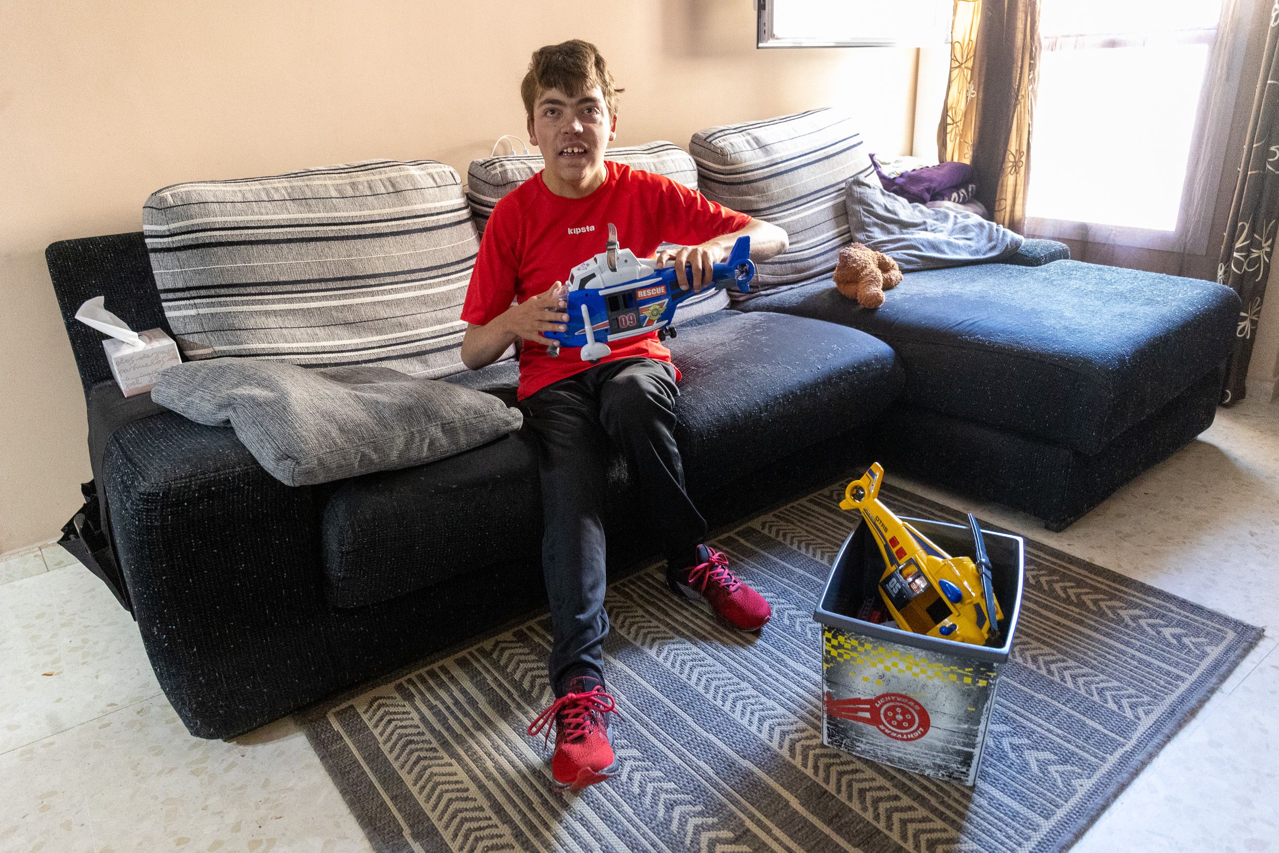 Marcos Carribero se ha pasado esperando casi ocho horas en el Hospital de Jerez. Marcos Carribero se ha pasado esperando casi ocho horas en el Hospital de Jerez.