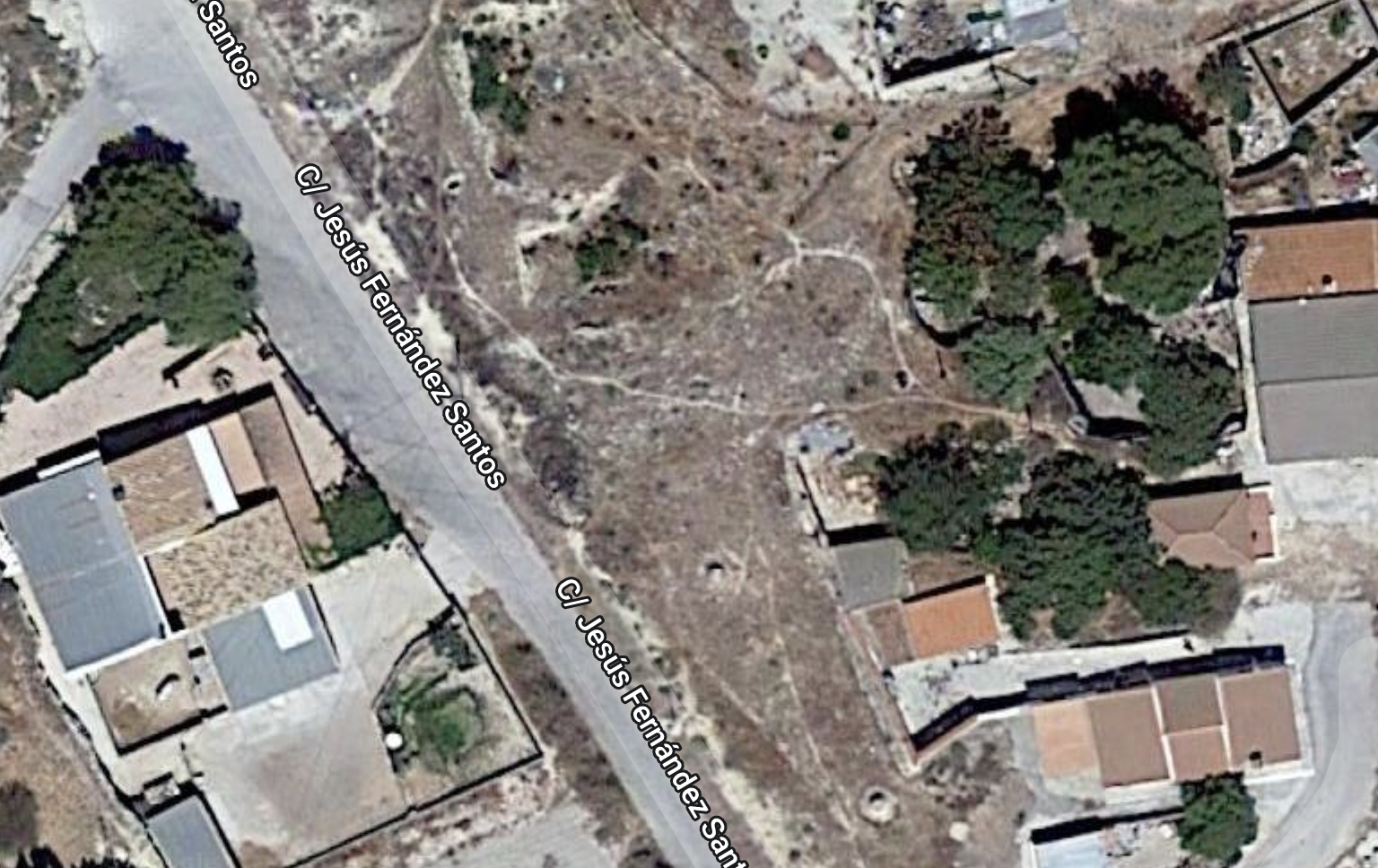 Imagen de la calle Jesús Fernández Santos de Baza, lugar donde se produjo el tiroteo.