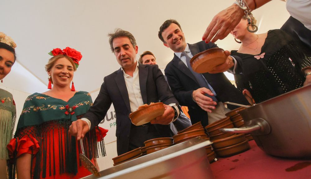 Saldaña en la caseta del PP de la Feria del Caballo.