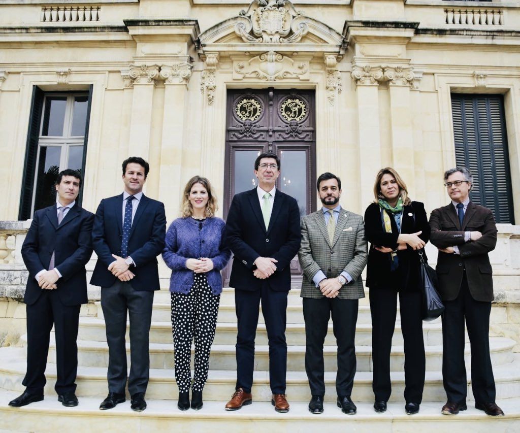Marín y Pérez, en una reciente visita a la Real Escuela, en Jerez. FOTO: CARLOS PÉREZ (Twitter)