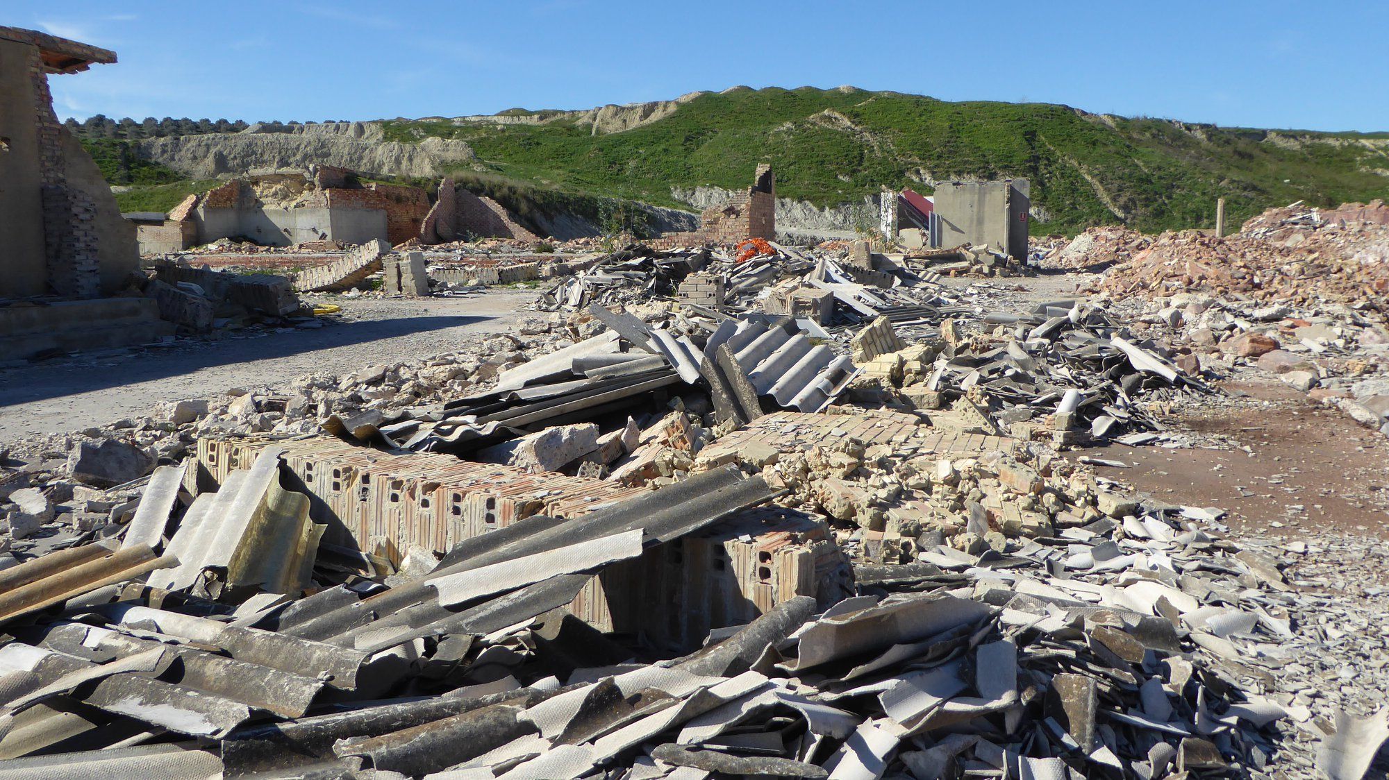 La antigua ladrillera de El Portal. Foto: Ecologistas en Acción.
