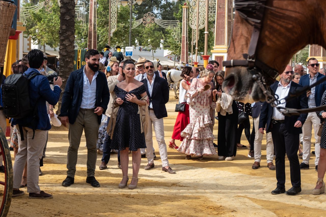 Macarena Olona con Álvaro Zancajo al fondo.    CANDELA NÚÑEZ