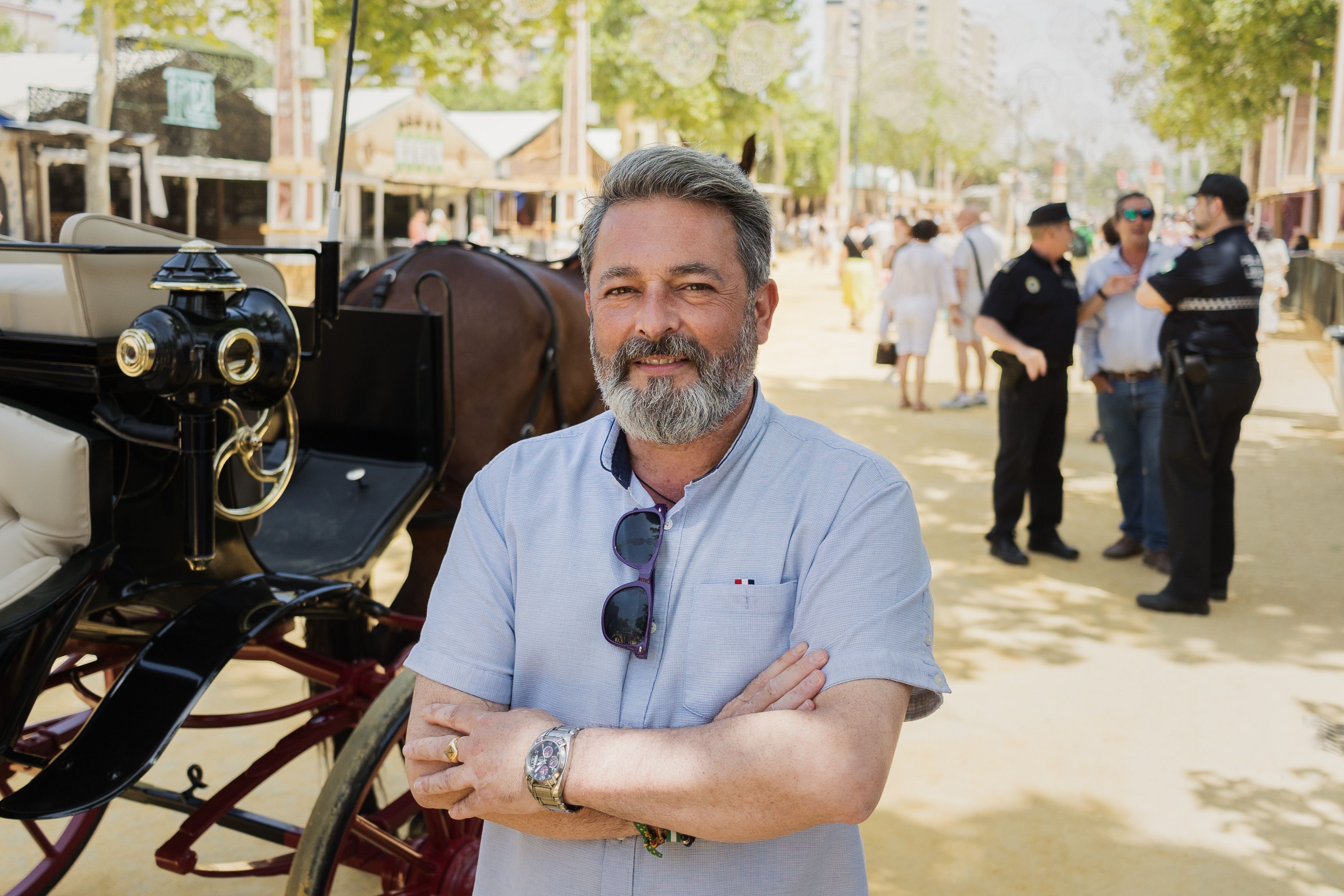 Rubén Perez junto a un enganche.    MANU GARCÍA