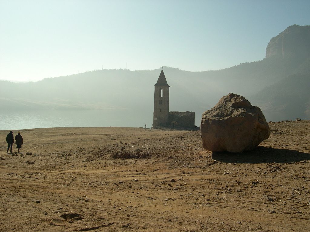 Campanario de la iglesia de Sant Romà de Sau. FOTO: horrapics (flickr.com)