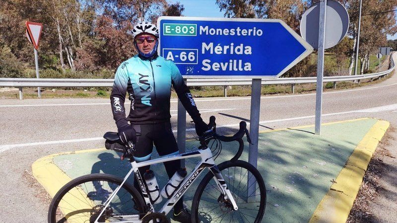 Pablo, el ciclista atropellado por un conductor bebido y drogado.