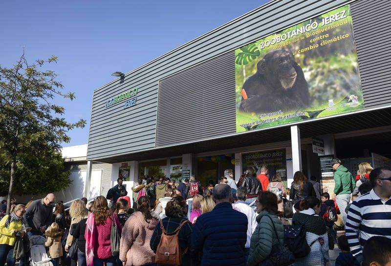 Imagen de la entrada al Zoo de Jerez.