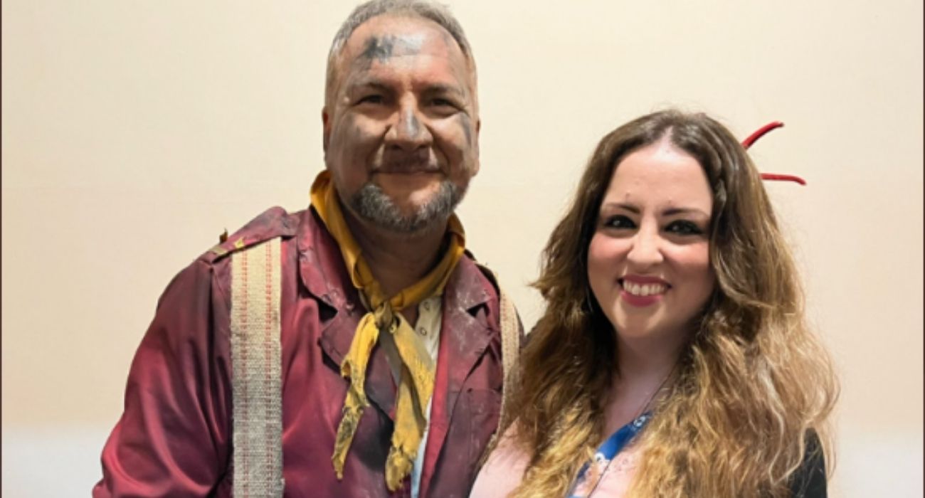 Alicia Pérez Fopiani, junto a Ángel Subiela, ha denunciado el mal trato recibido por el integrante de una chirigota. Alicia Pérez Fopiani, junto a Ángel Subiela, ha denunciado el mal trato recibido por el integrante de una chirigota.