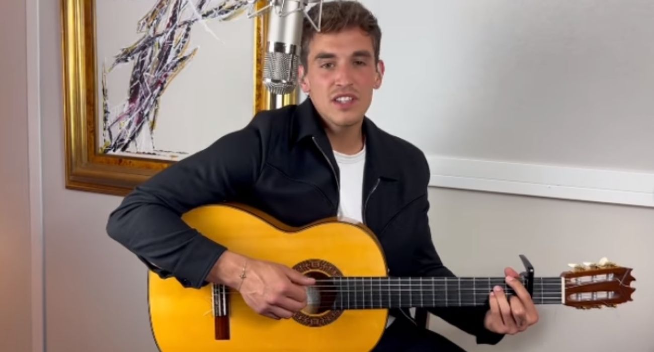 Ginés González, el artista malagueño que ha actualizado 'La Zarzamora'.