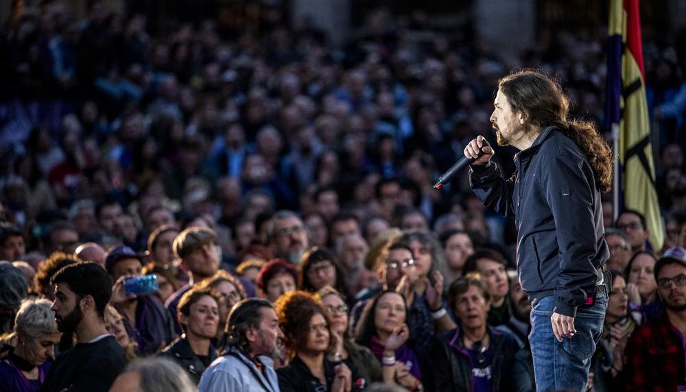 El líder de Podemos en su vuelta tras las baja por paternidad. 
