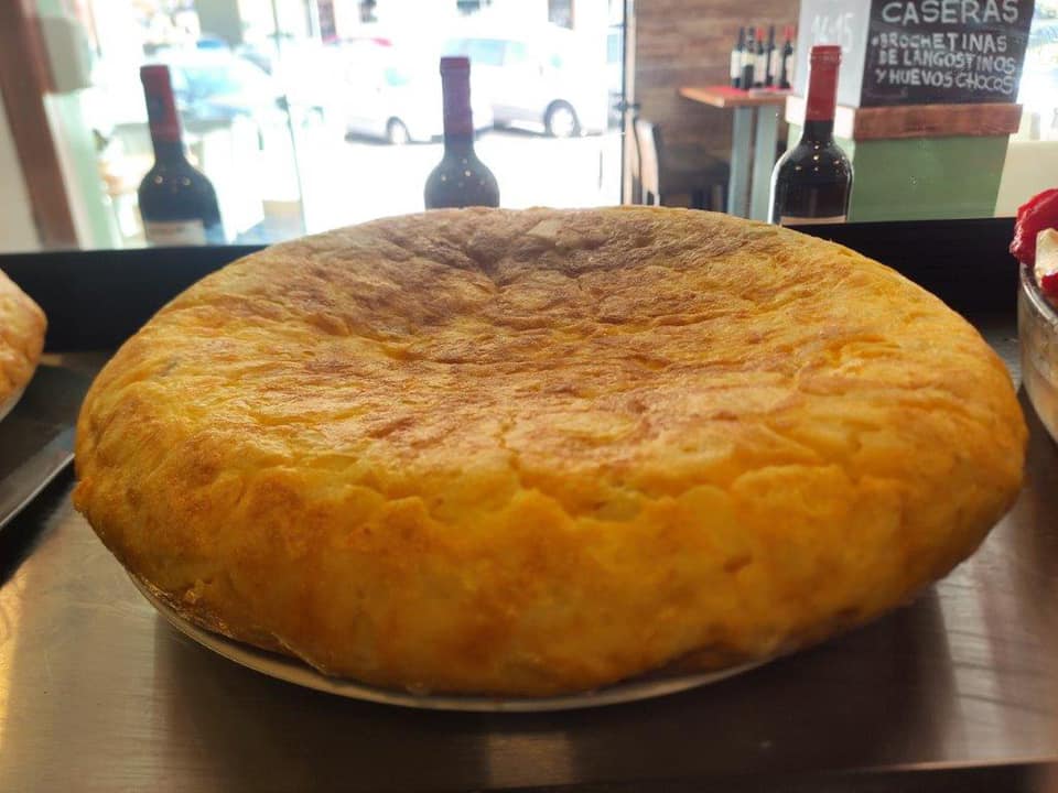 El tortillón del restaurante La gallega en San Fernando. 