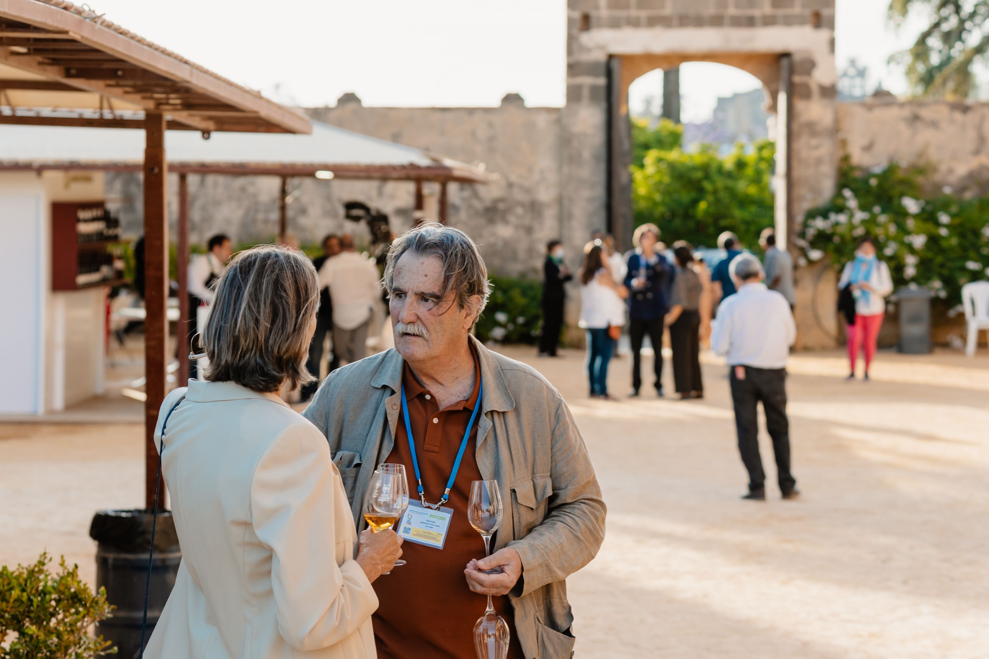 El patio de San Fernando del Alcázar de Jerez se llenó de visitantes a esta nueva cita de Vinoble